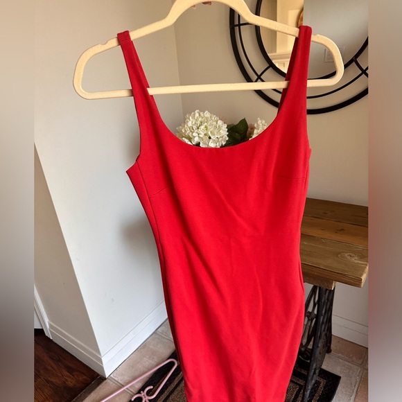 Sexy red Diane Von Furstenburg midi dress - Picture 1 of 3